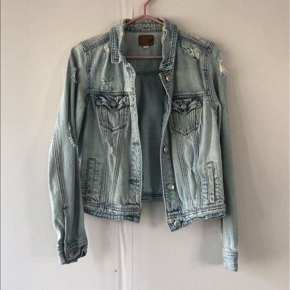 American Eagle Outfitters Jackets & Blazers - Cropped Jean Jacket
